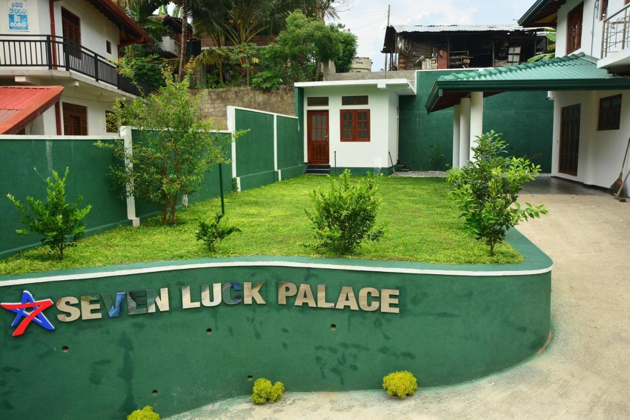 Seven Luck Palace Kandy Dış mekan fotoğraf